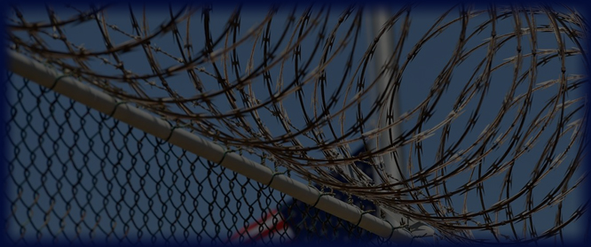 Knast ist nicht Strafe genug für den Abschaum der Menschheit...